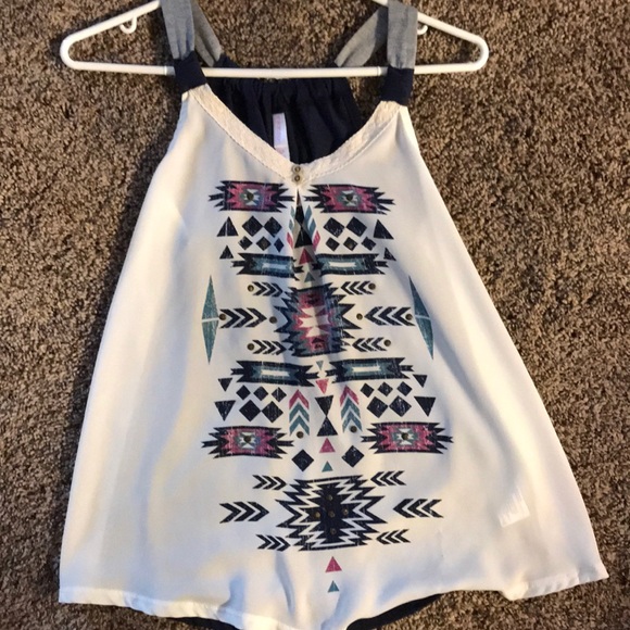 White shirt - Picture 1 of 1